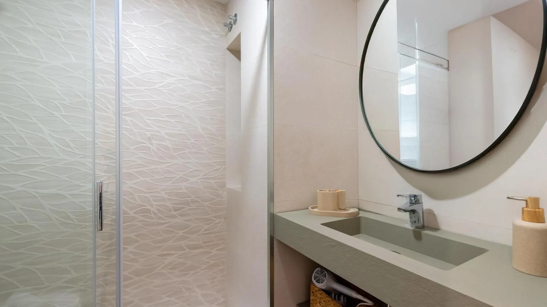 Estudio Levies Lux 1 Tgt Sevilla